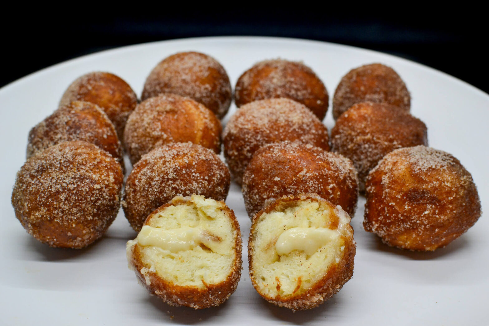 Cinnabon Delights